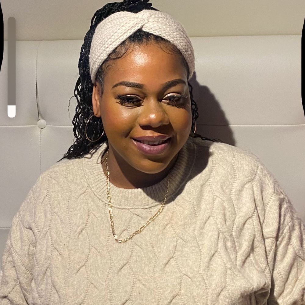 Meet your Posher, Iisha